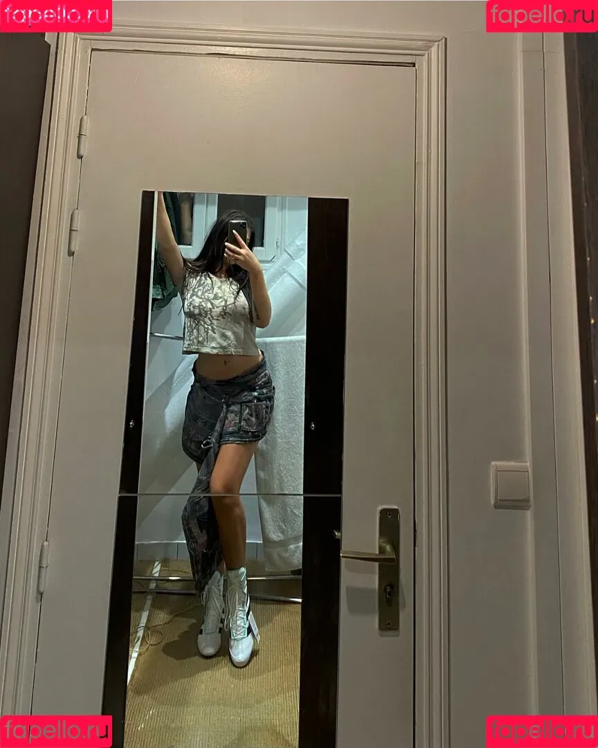 Linea Sindt Onlyfans Photo Gallery 