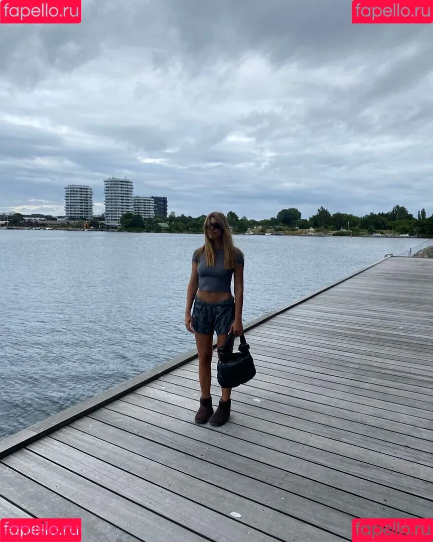 Linea Sindt Onlyfans Photo Gallery 