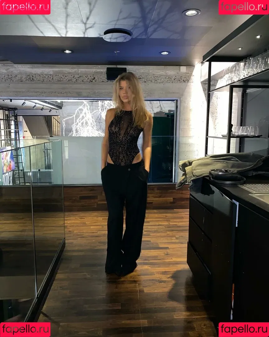 Linea Sindt Onlyfans Photo Gallery 