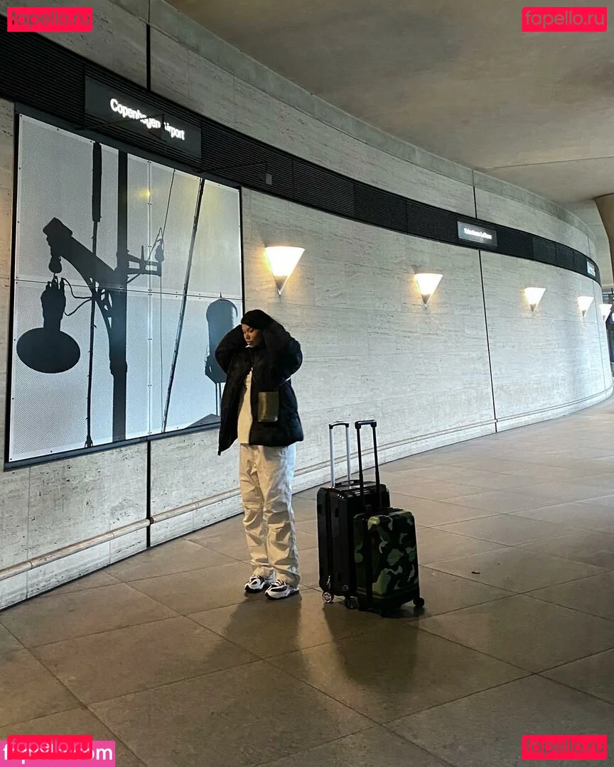 Linea Sindt Onlyfans Photo Gallery 