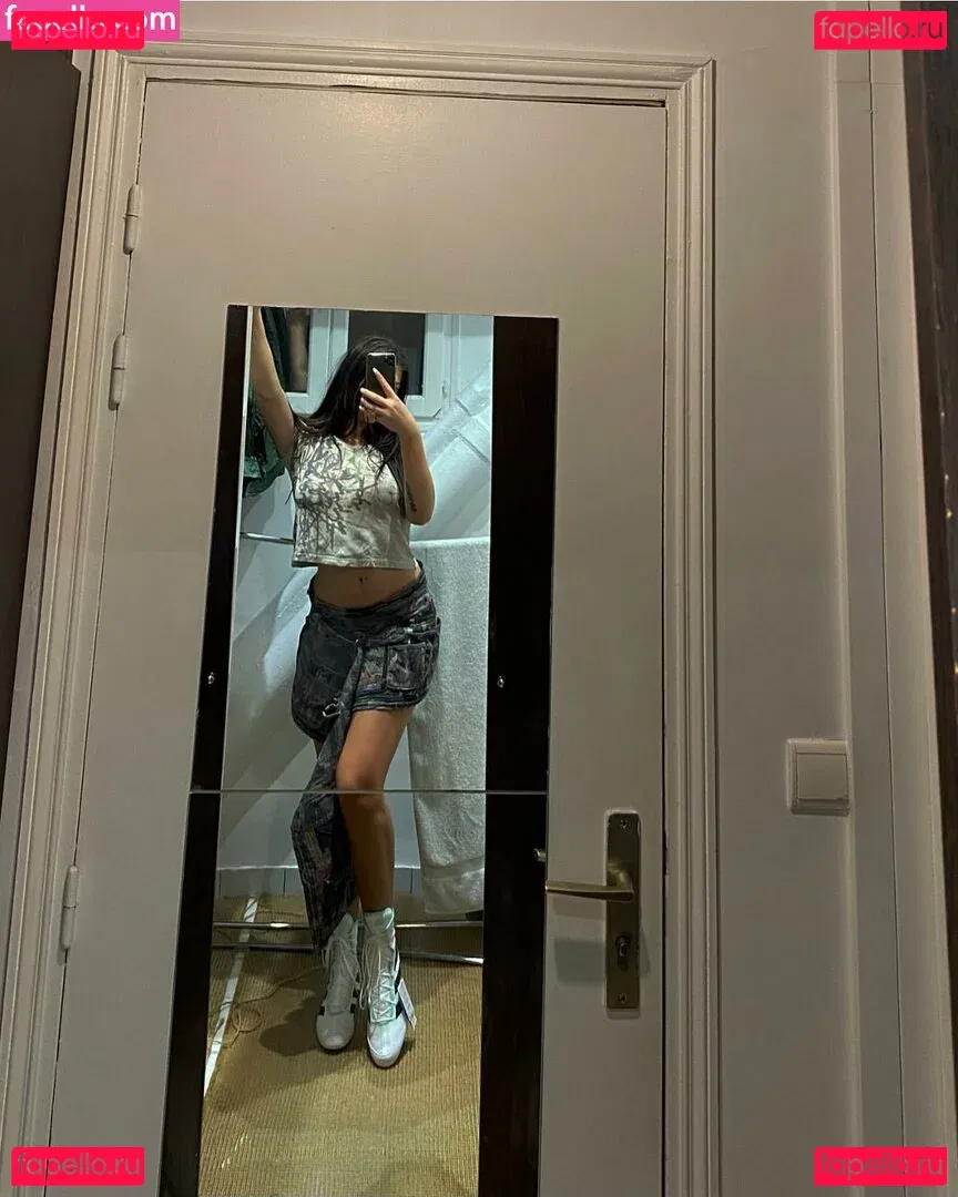 Linea Sindt Onlyfans Photo Gallery 