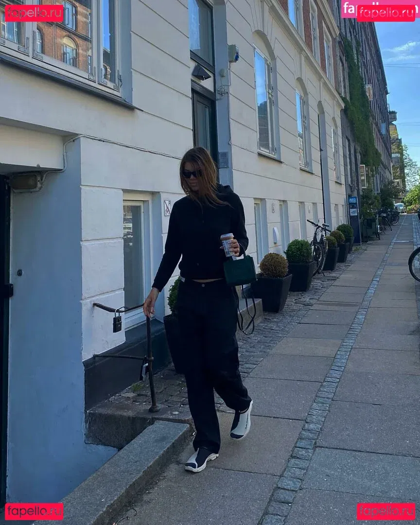 Linea Sindt Onlyfans Photo Gallery 