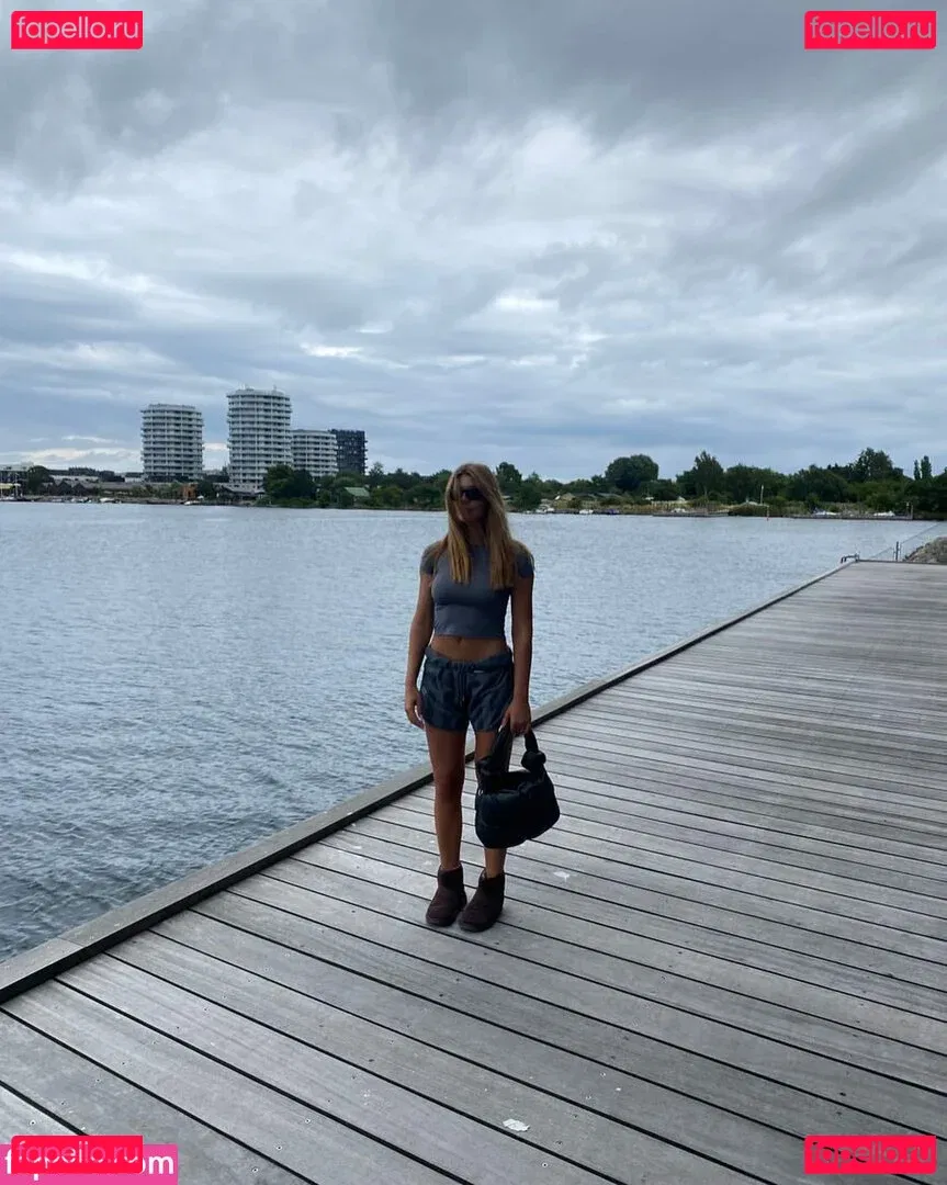 Linea Sindt Onlyfans Photo Gallery 