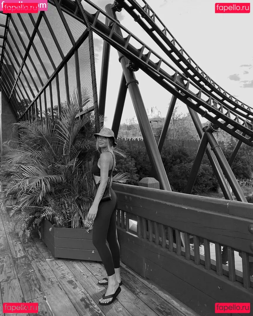 Linea Sindt Onlyfans Photo Gallery 