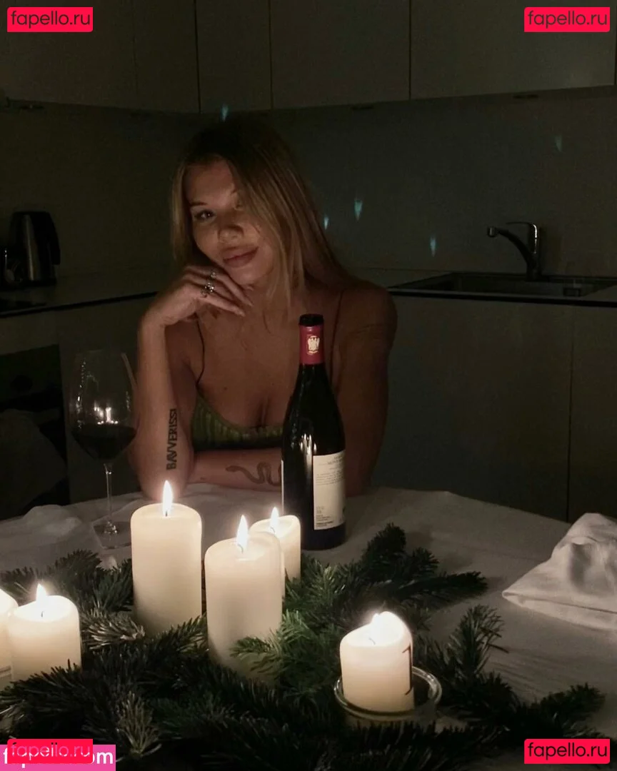 Linea Sindt Onlyfans Photo Gallery 