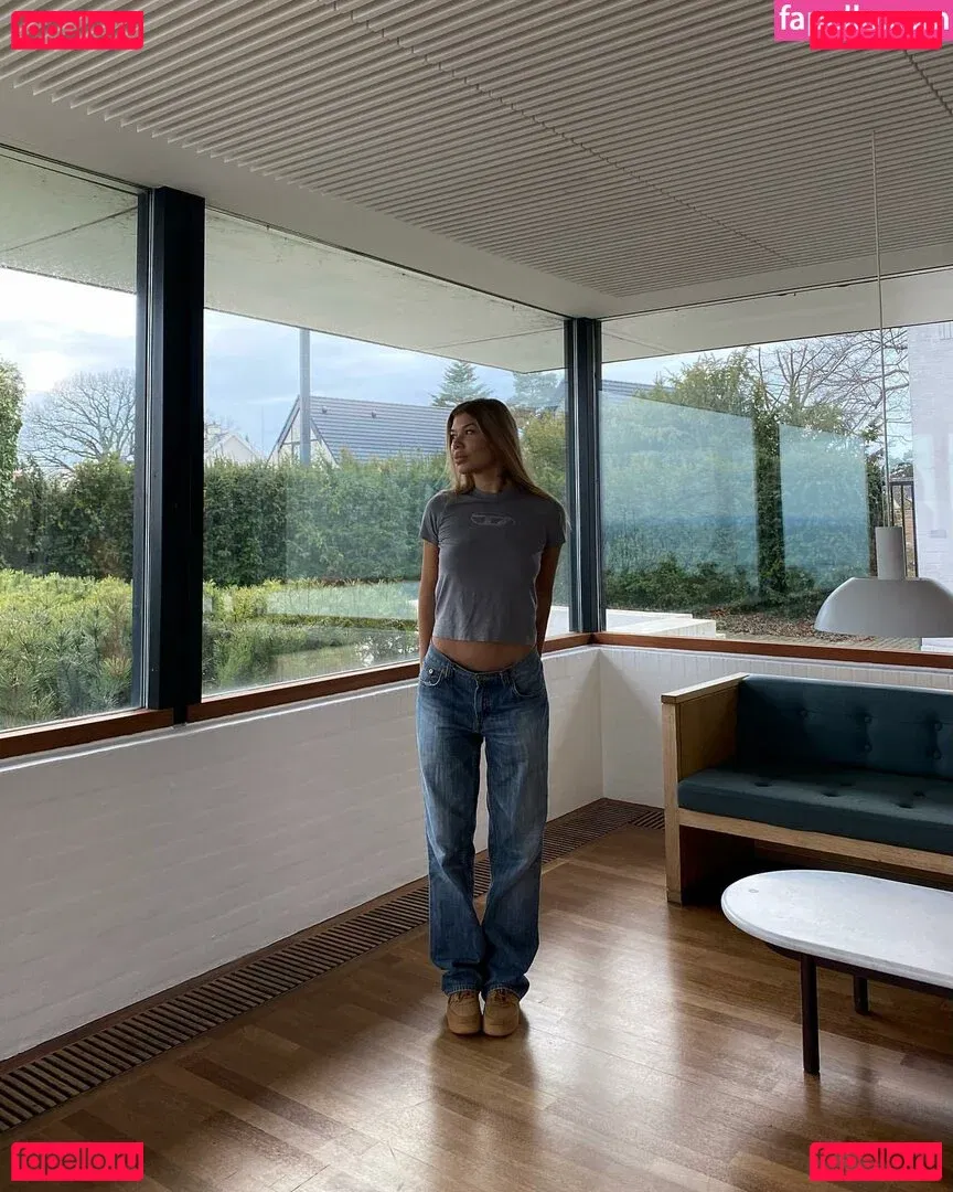 Linea Sindt Onlyfans Photo Gallery 