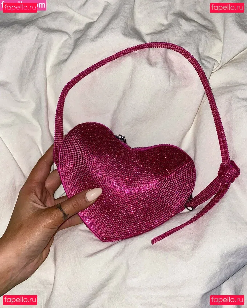 Linea Sindt Onlyfans Photo Gallery 