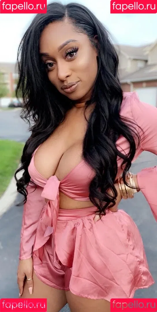 Dominique Jolie Onlyfans Photo Gallery 