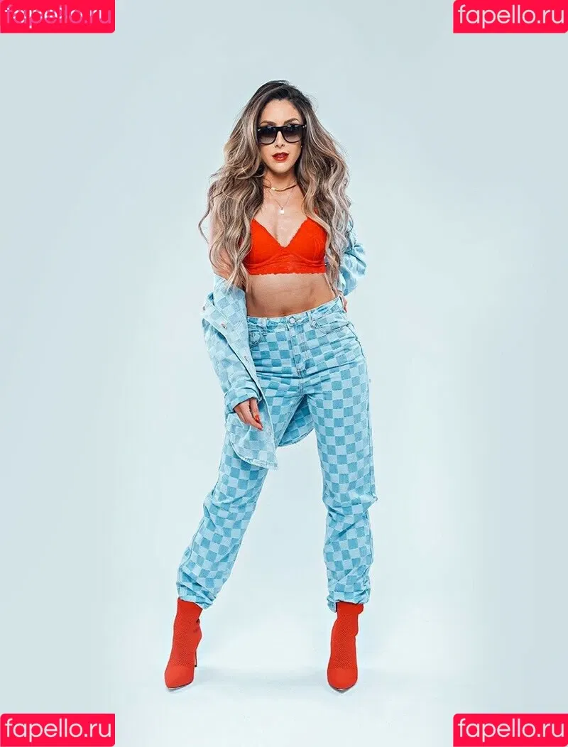 Dr. Britt Baker Onlyfans Photo Gallery 
