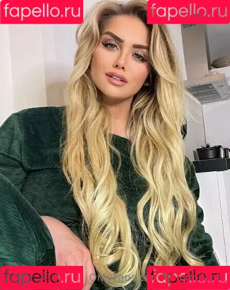 kellymilana Onlyfans Photo Gallery 