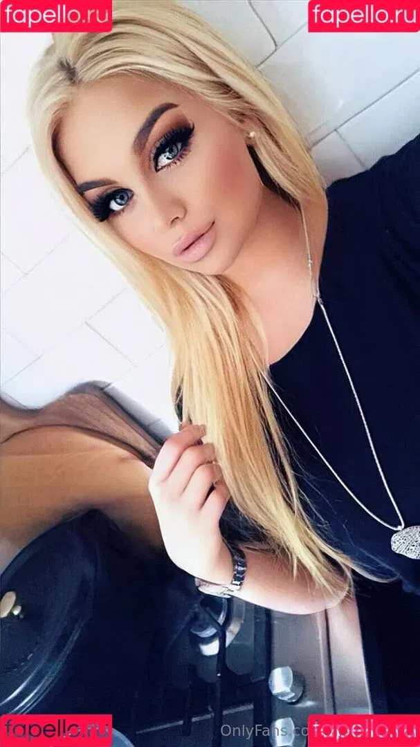 kellymilana Onlyfans Photo Gallery 