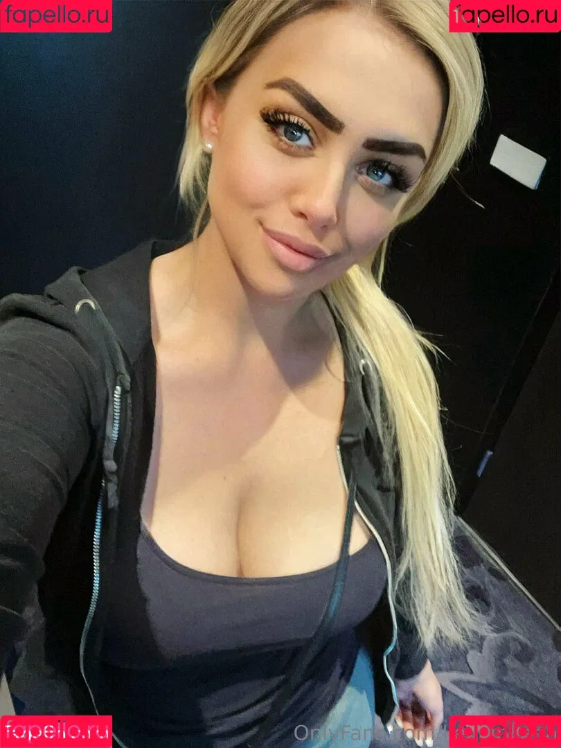 kellymilana Onlyfans Photo Gallery 
