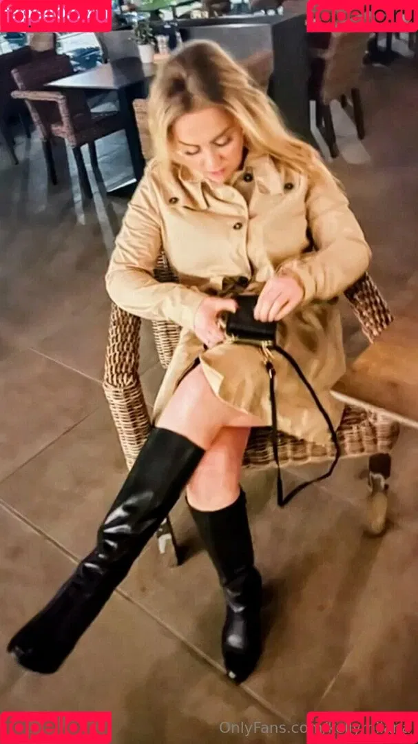 kellymilana Onlyfans Photo Gallery 