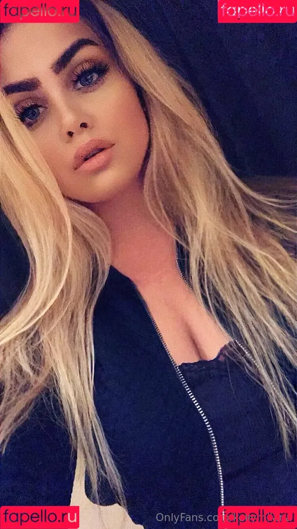 kellymilana Onlyfans Photo Gallery 