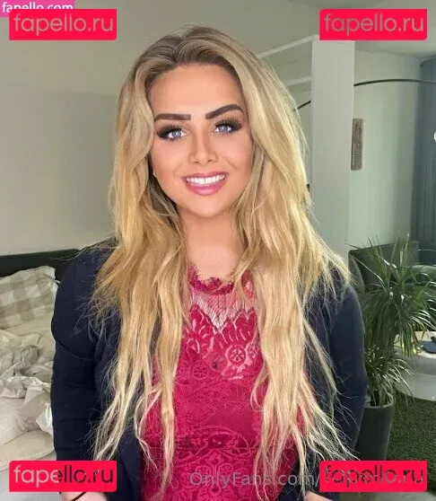 kellymilana Onlyfans Photo Gallery 