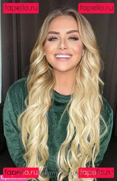 kellymilana Onlyfans Photo Gallery 