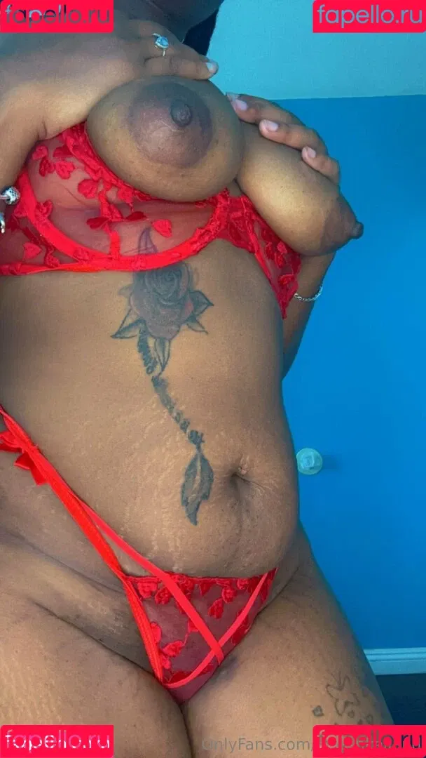 queenkeiland Onlyfans Photo Gallery 