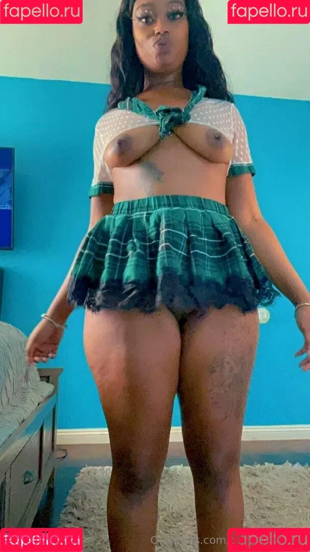 queenkeiland Onlyfans Photo Gallery 