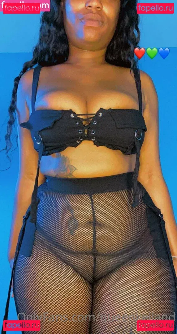 queenkeiland Onlyfans Photo Gallery 