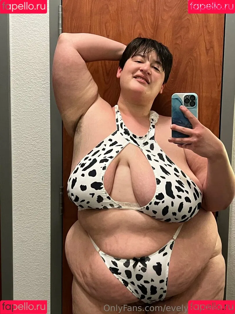 evelynmusefree Onlyfans Photo Gallery 