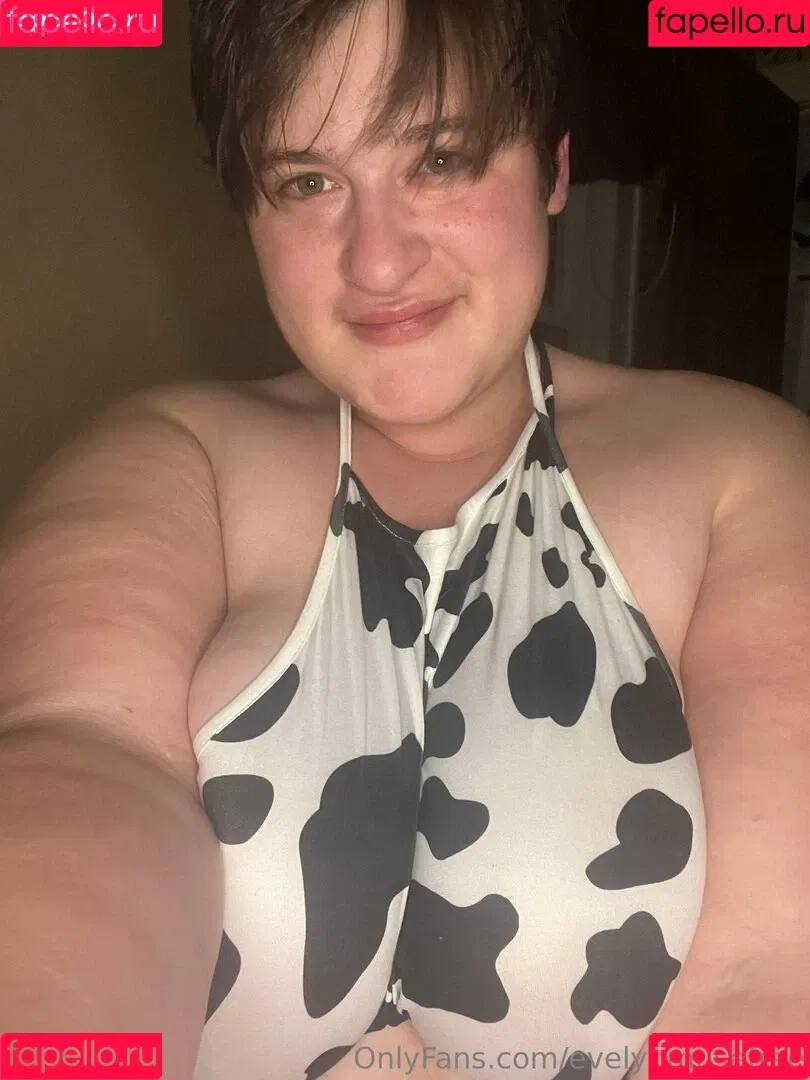 evelynmusefree Onlyfans Photo Gallery 