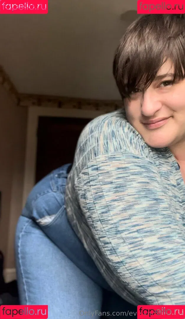evelynmusefree Onlyfans Photo Gallery 