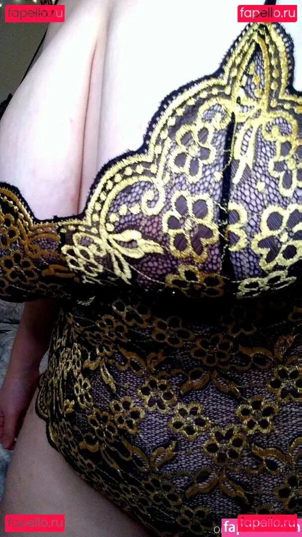 evelynmusefree Onlyfans Photo Gallery 