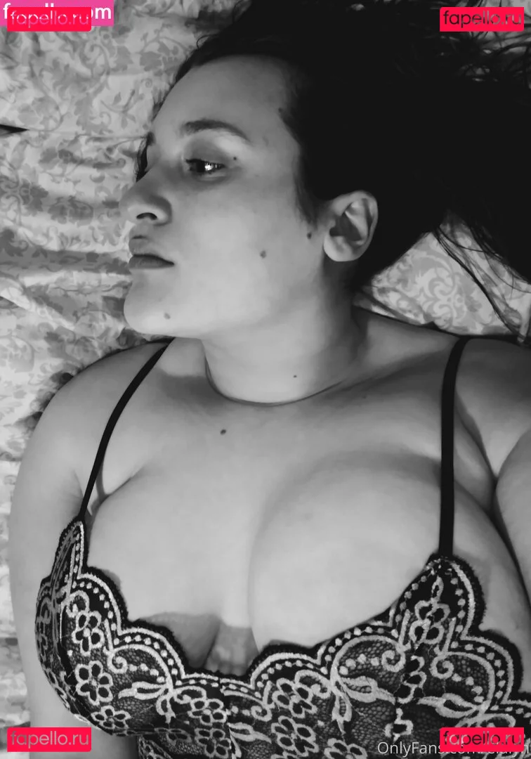 evelynmusefree Onlyfans Photo Gallery 