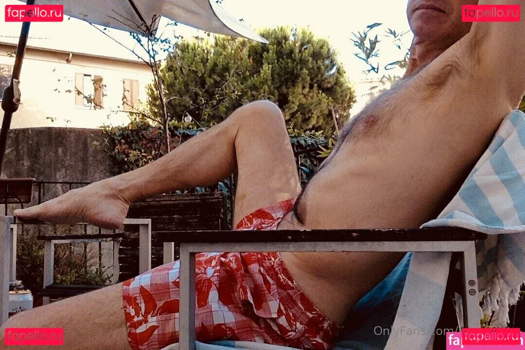 eros67free Onlyfans Photo Gallery 