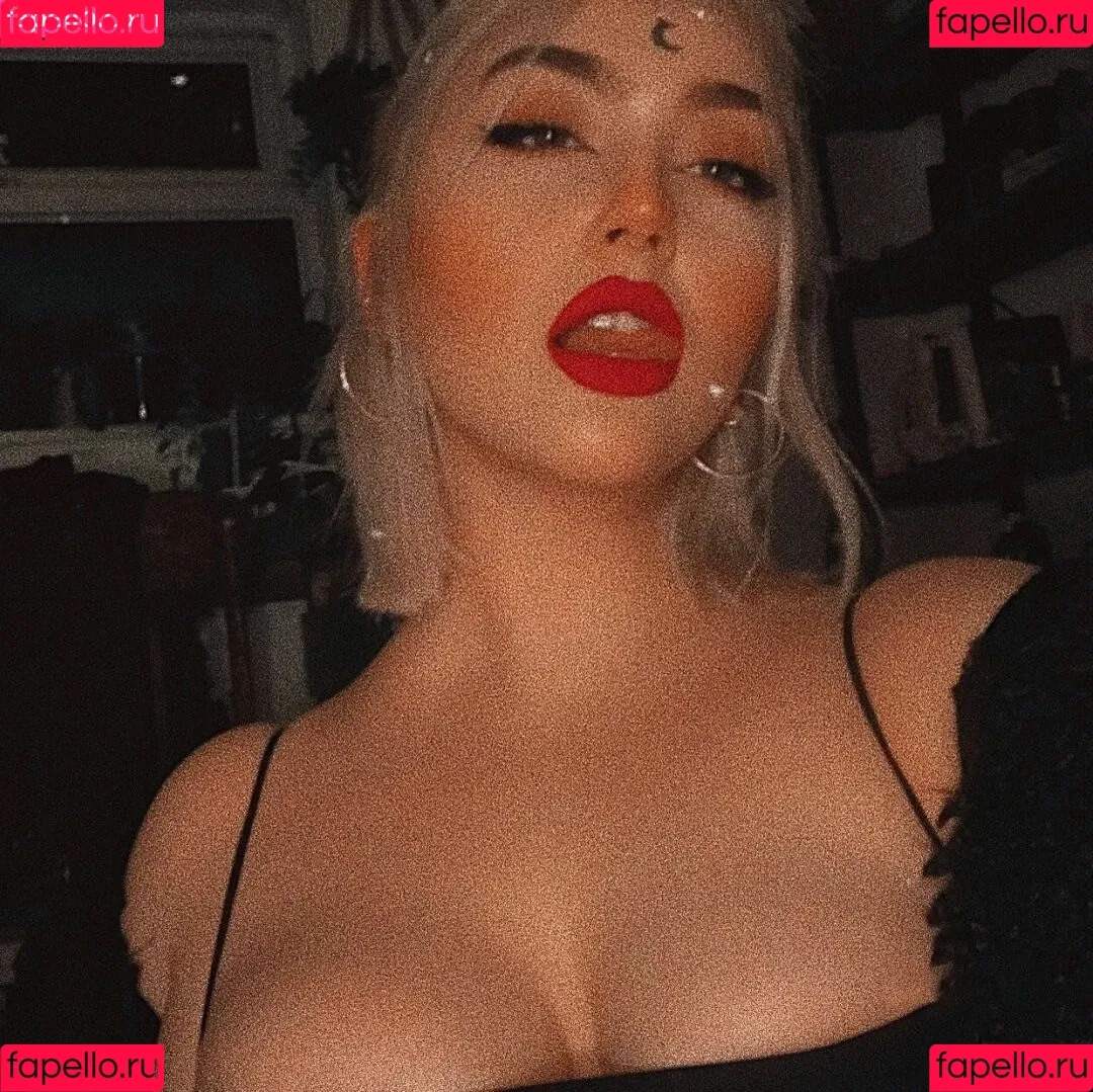 Bambi.Amby Onlyfans Photo Gallery 