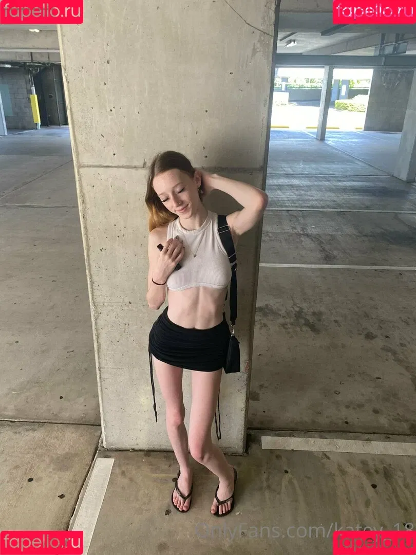 katey_19 Onlyfans Photo Gallery 