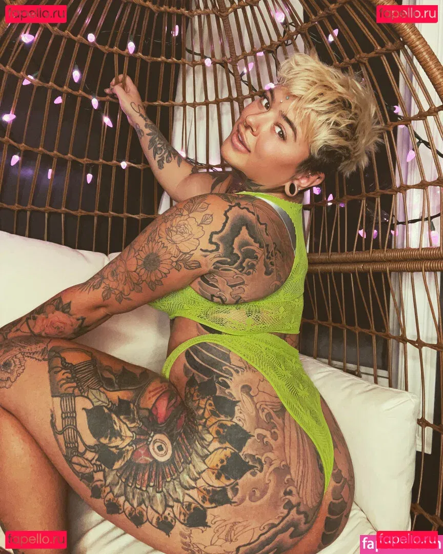 gillisbeennaughtyfree Onlyfans Photo Gallery 