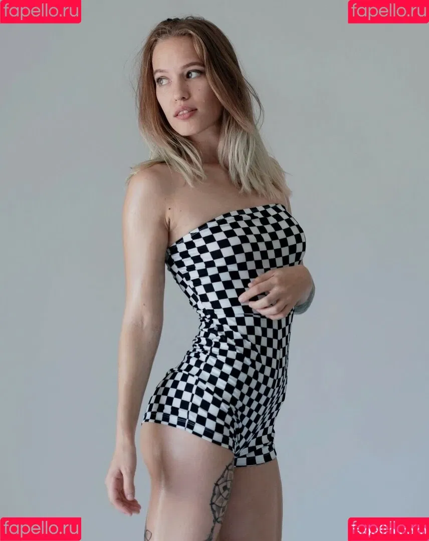 AliceTheFreak Onlyfans Photo Gallery 
