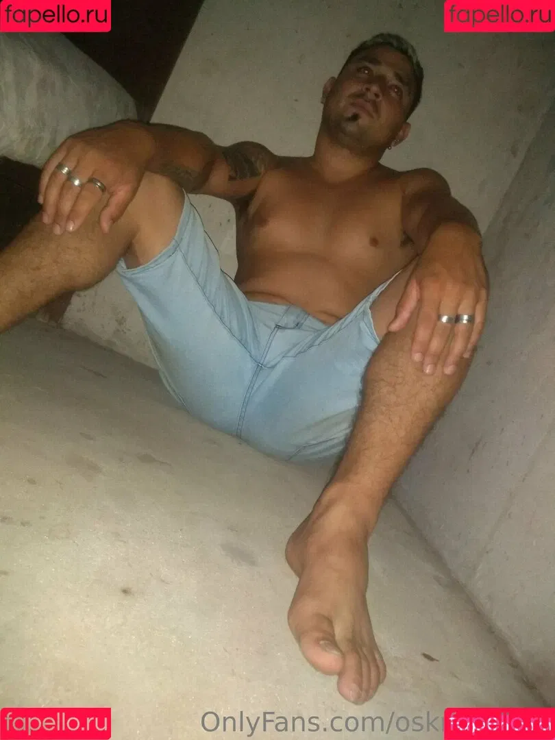 oskrcaceres Onlyfans Photo Gallery 