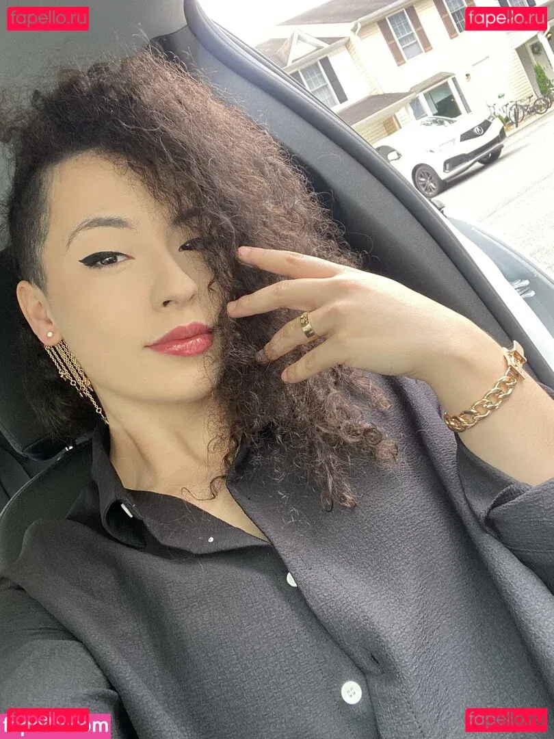 Curly Exotic Onlyfans Photo Gallery 