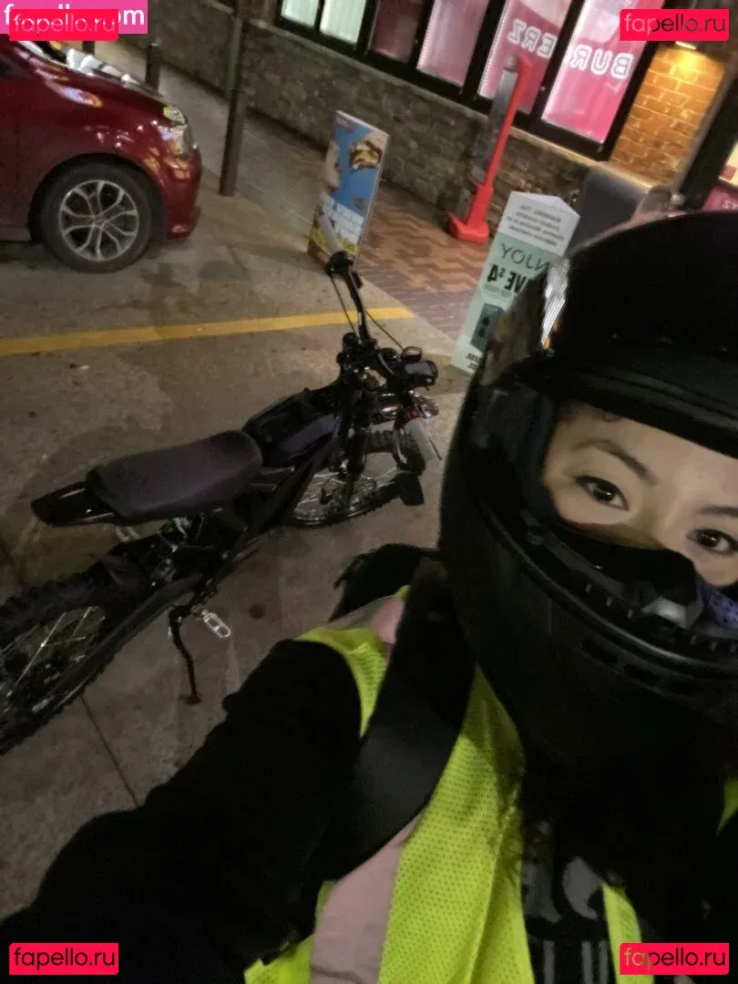 Curly Exotic Onlyfans Photo Gallery 