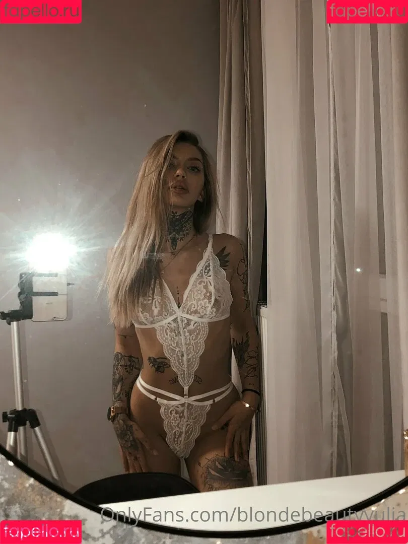 blondebeautyyulia Onlyfans Photo Gallery 