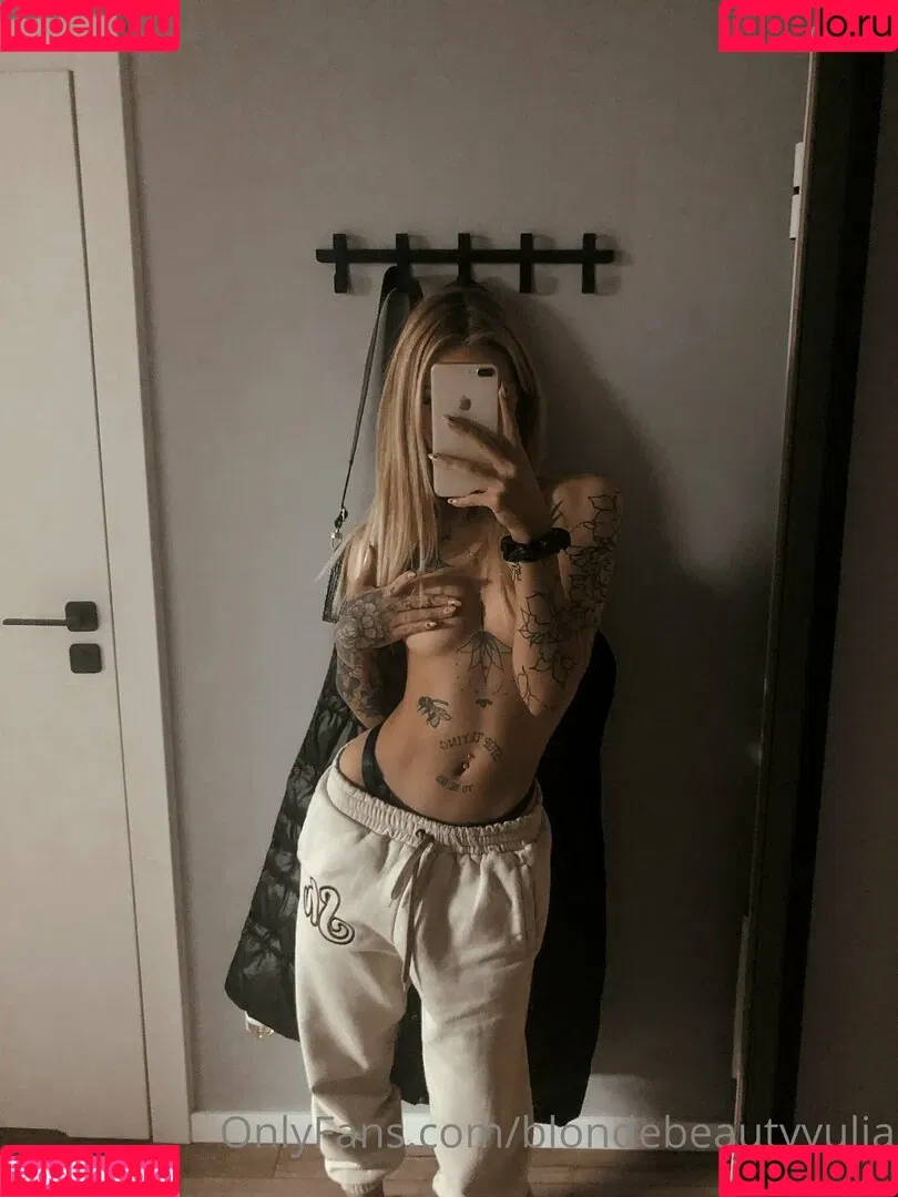 blondebeautyyulia Onlyfans Photo Gallery 