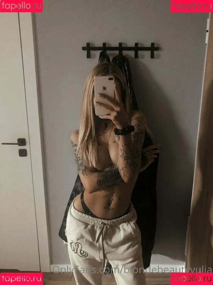 blondebeautyyulia Onlyfans Photo Gallery 