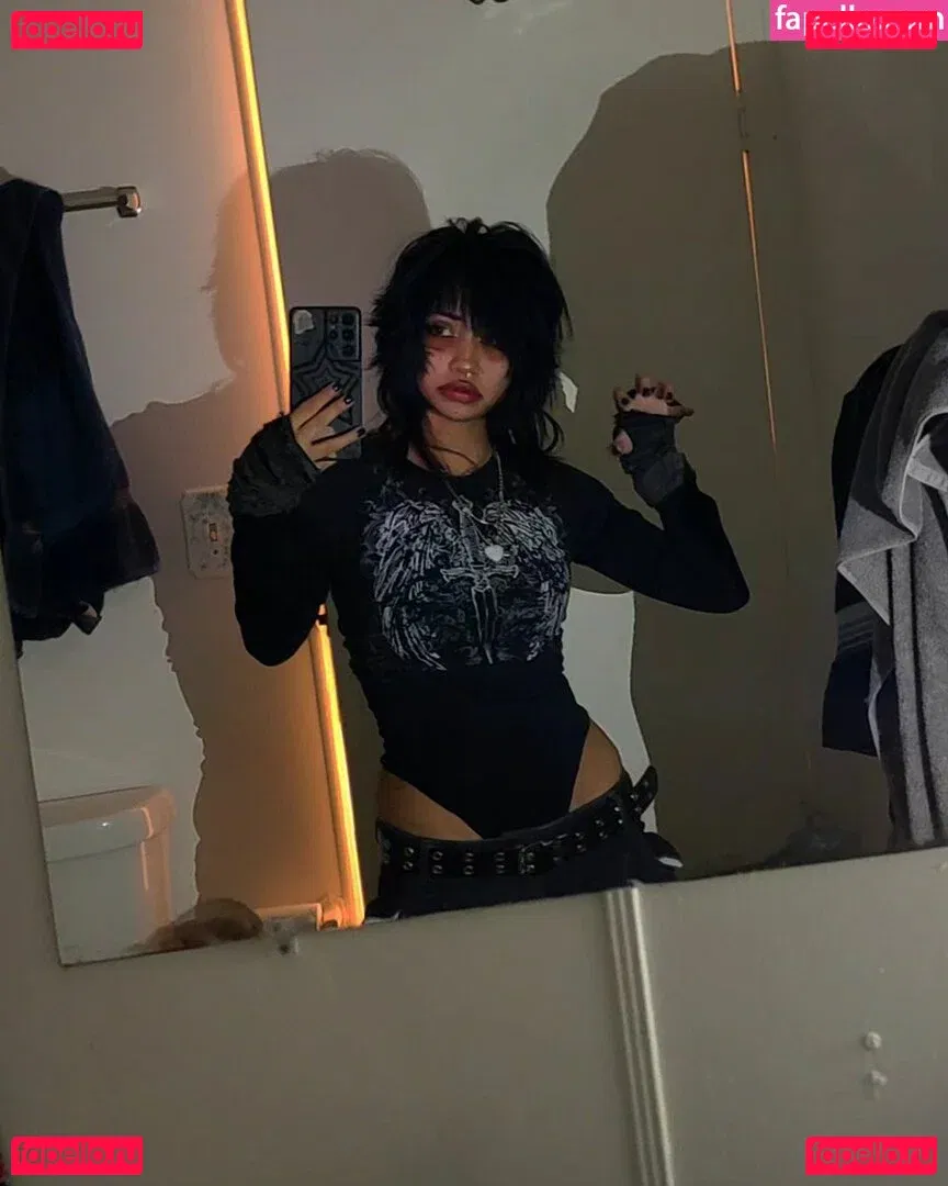 kinsathic Onlyfans Photo Gallery 