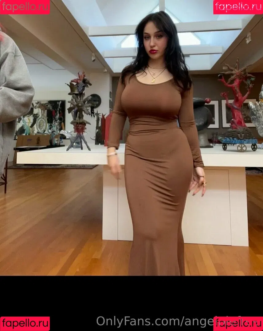 angelpiefree Onlyfans Photo Gallery 