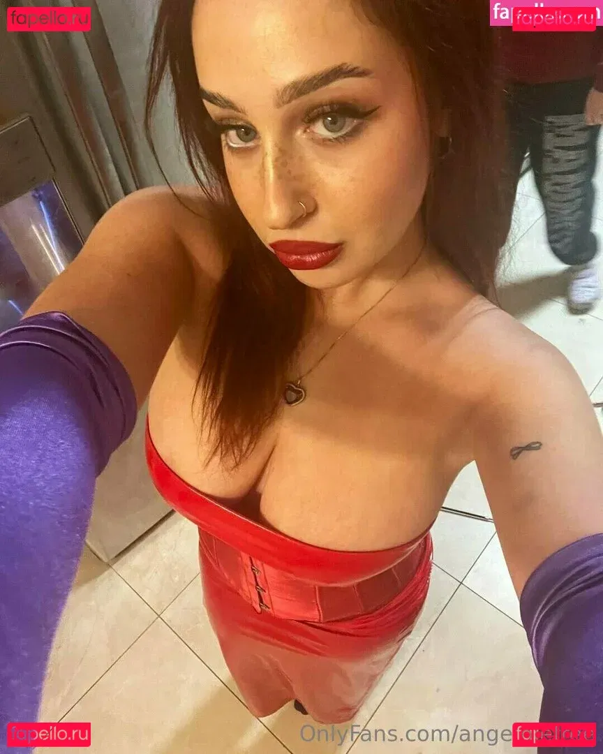 angelpiefree Onlyfans Photo Gallery 