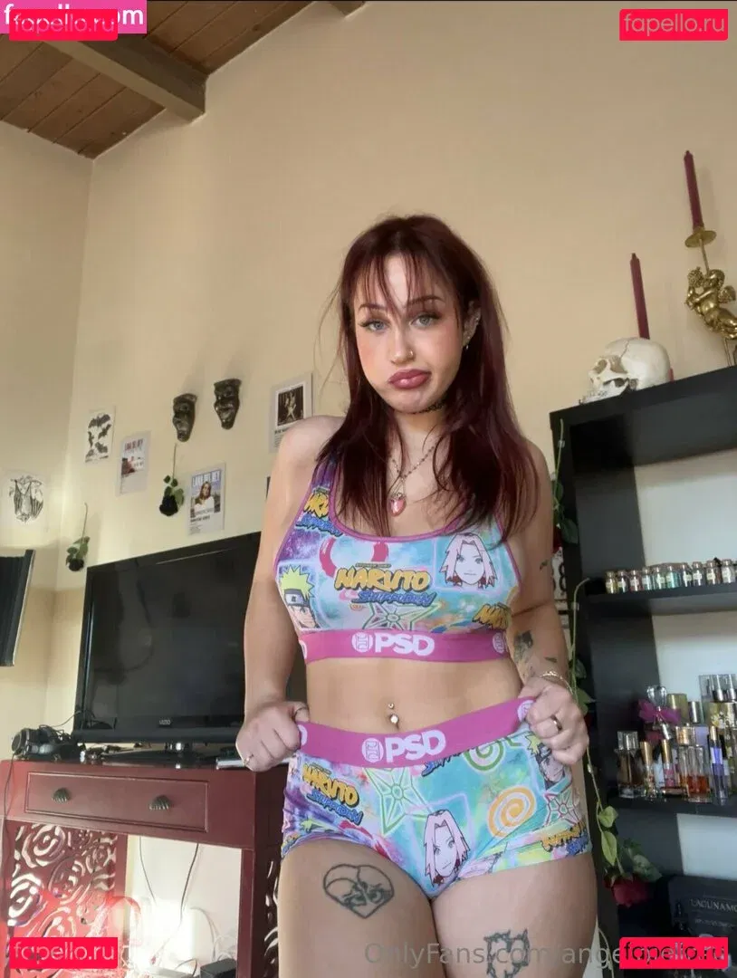 angelpiefree Onlyfans Photo Gallery 