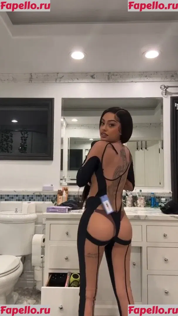 Malu Trevejo Onlyfans Photo Gallery 