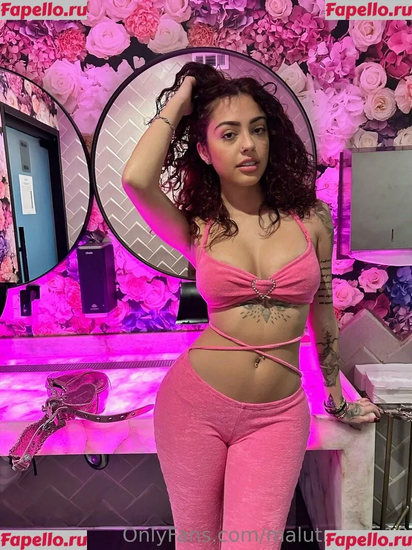 Malu Trevejo Onlyfans Photo Gallery 