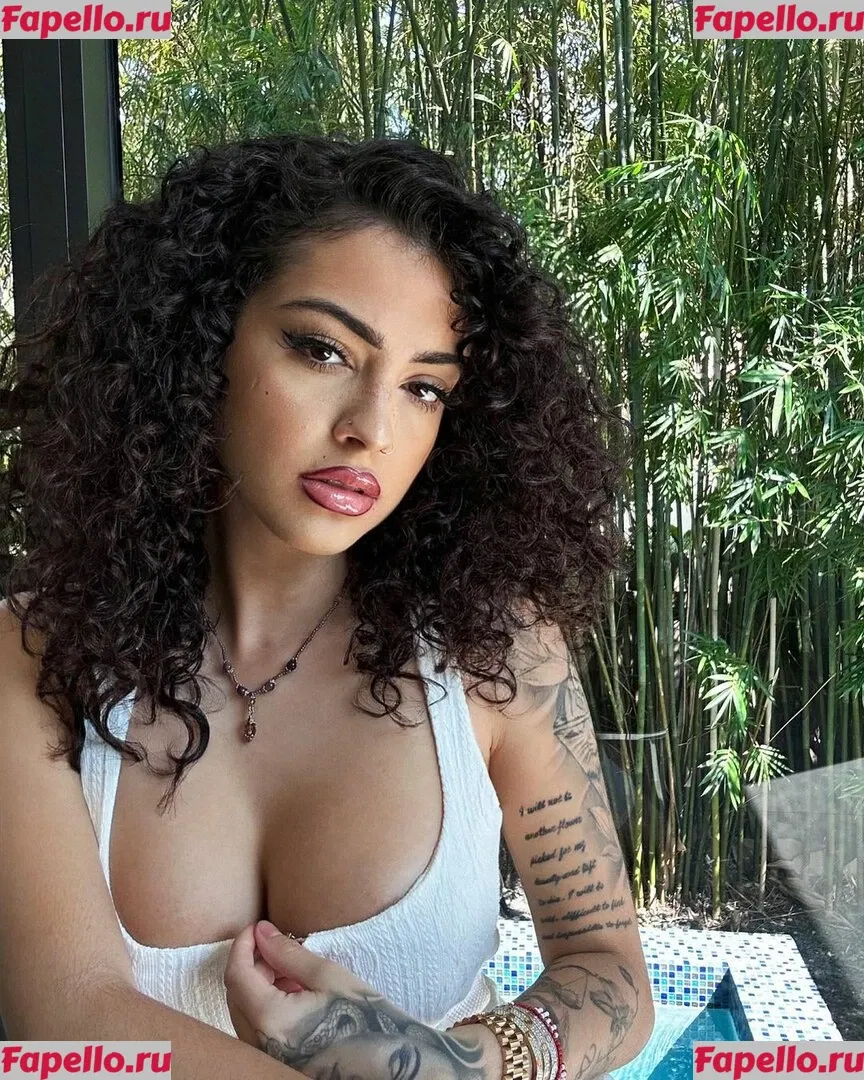 Malu Trevejo Onlyfans Photo Gallery 