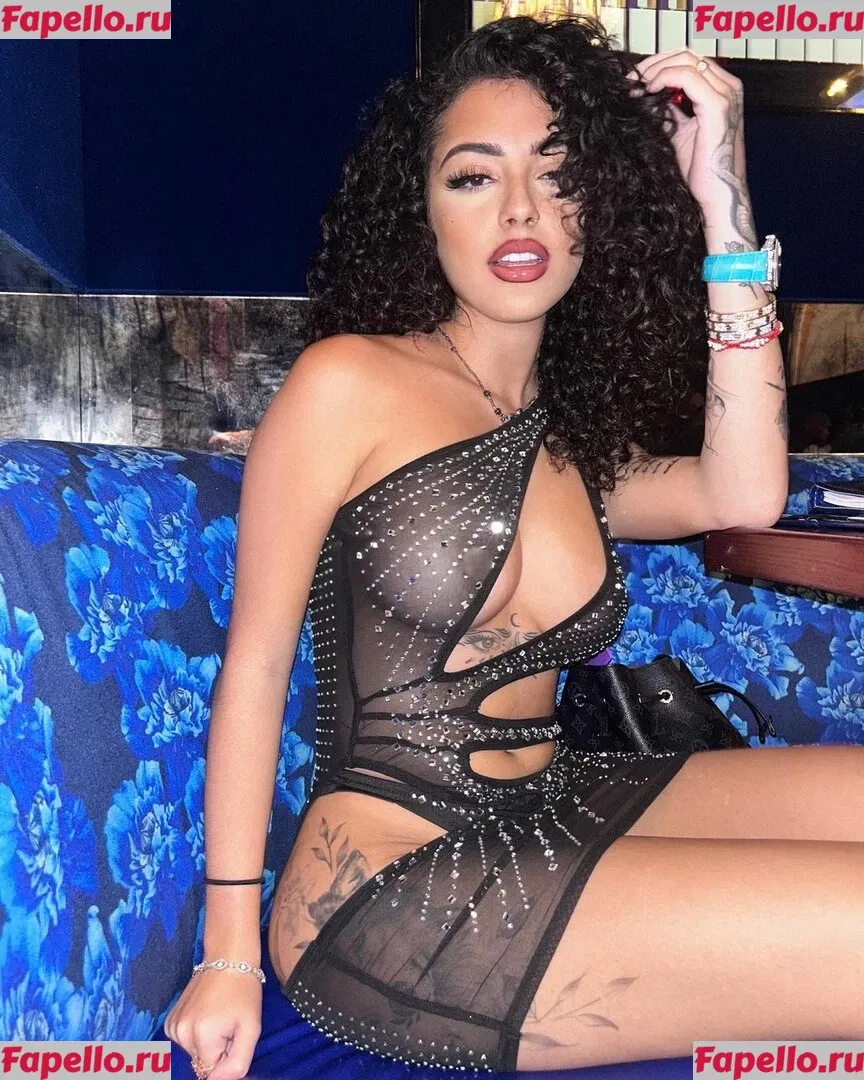 Malu Trevejo Onlyfans Photo Gallery 