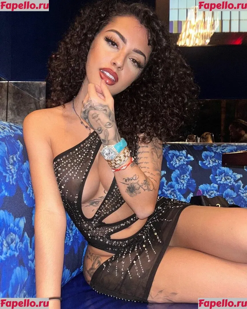 Malu Trevejo Onlyfans Photo Gallery 