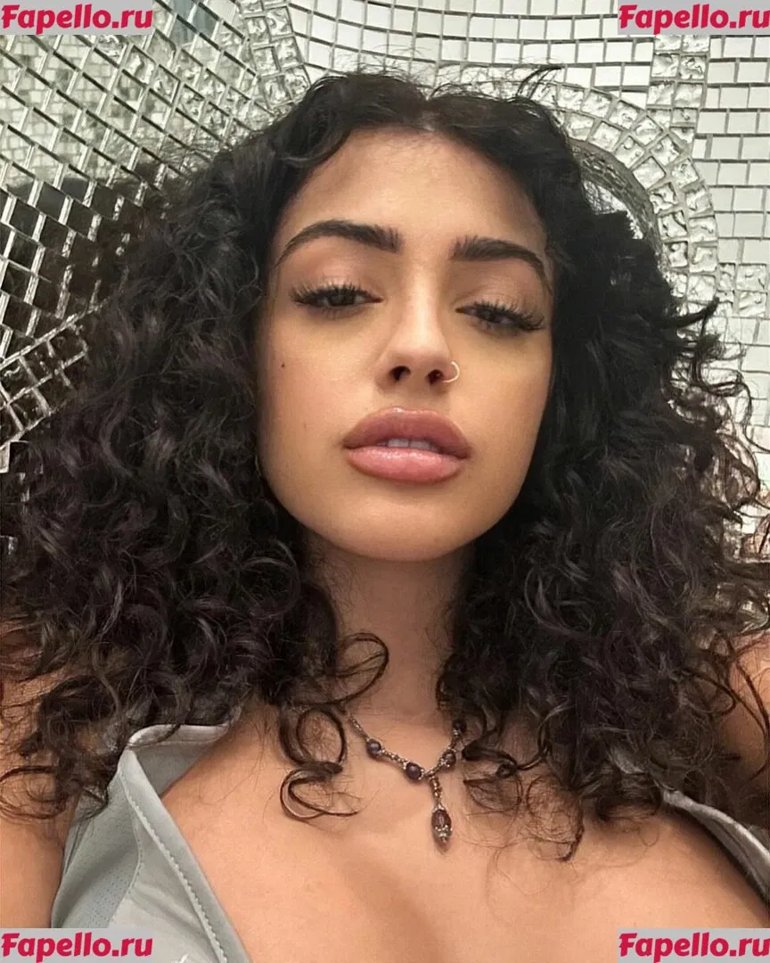 Malu Trevejo Onlyfans Photo Gallery 