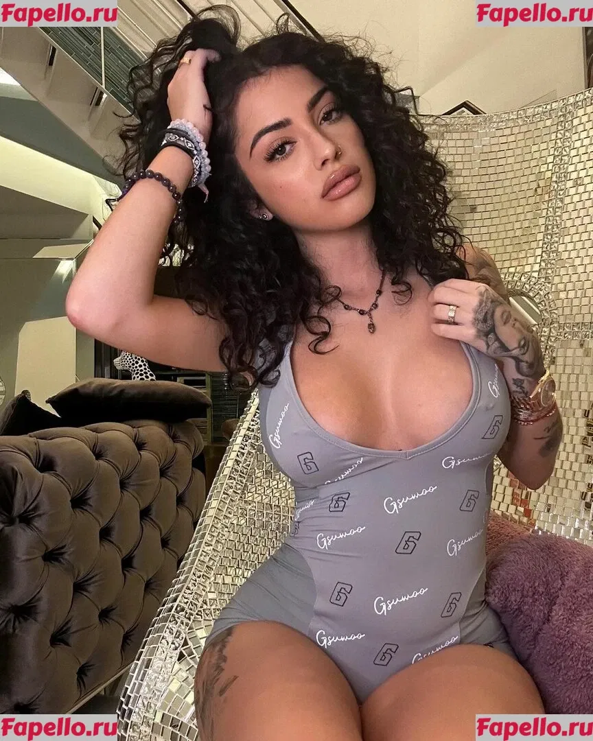 Malu Trevejo Onlyfans Photo Gallery 